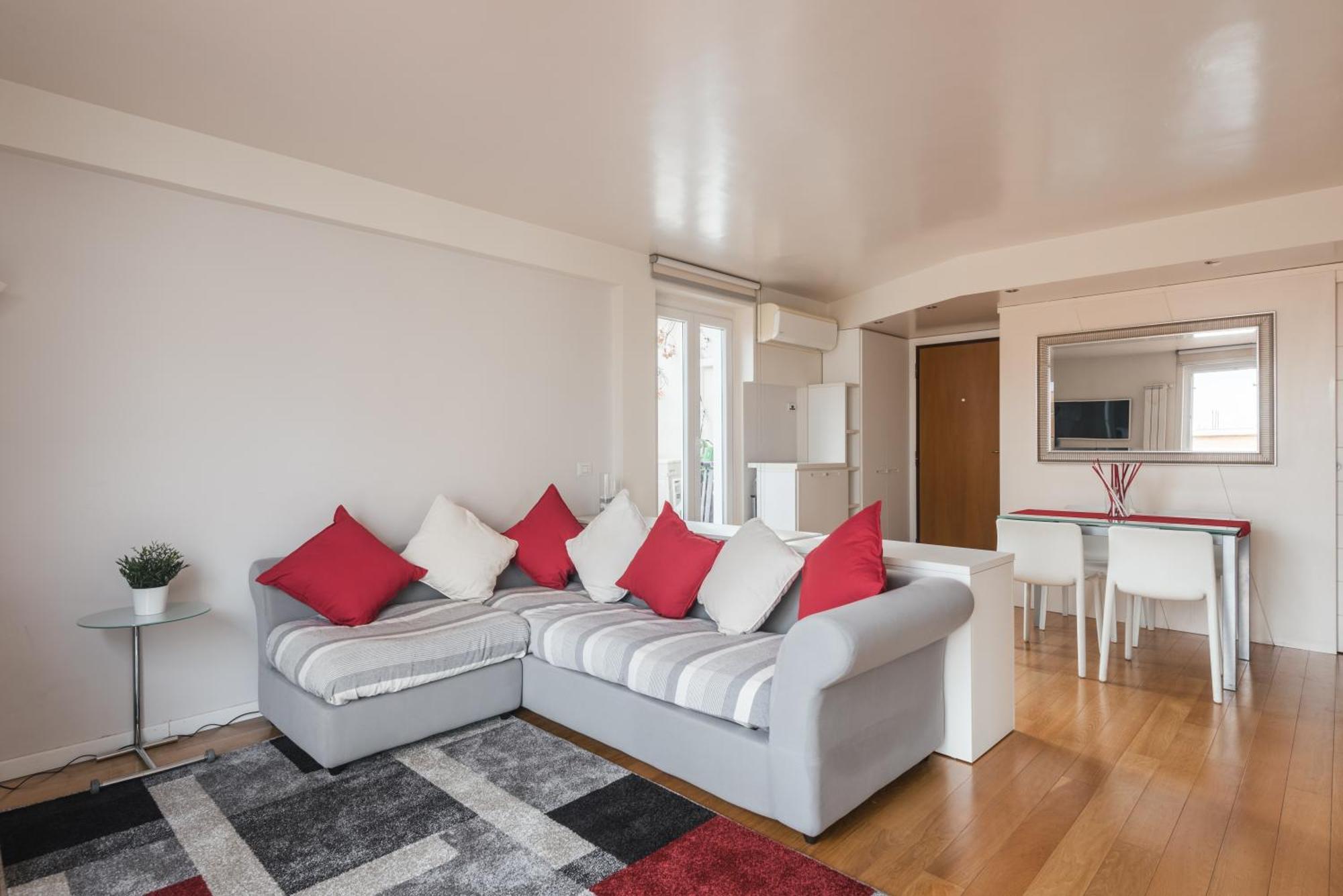 Con Terrazzo - Vicino Centro Di Apartamento